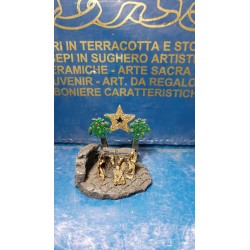 PRESEPE IN MINIATURA CON ALBERI E STELLA