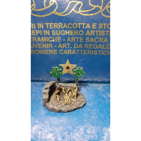 PRESEPE IN MINIATURA CON ALBERI E STELLA